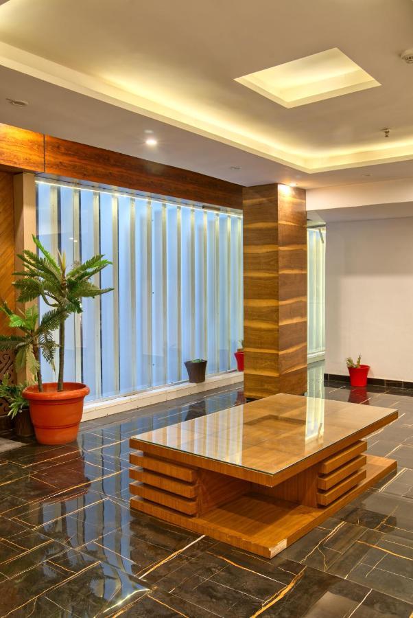 Height View Residency Hotel Dehradun Ngoại thất bức ảnh