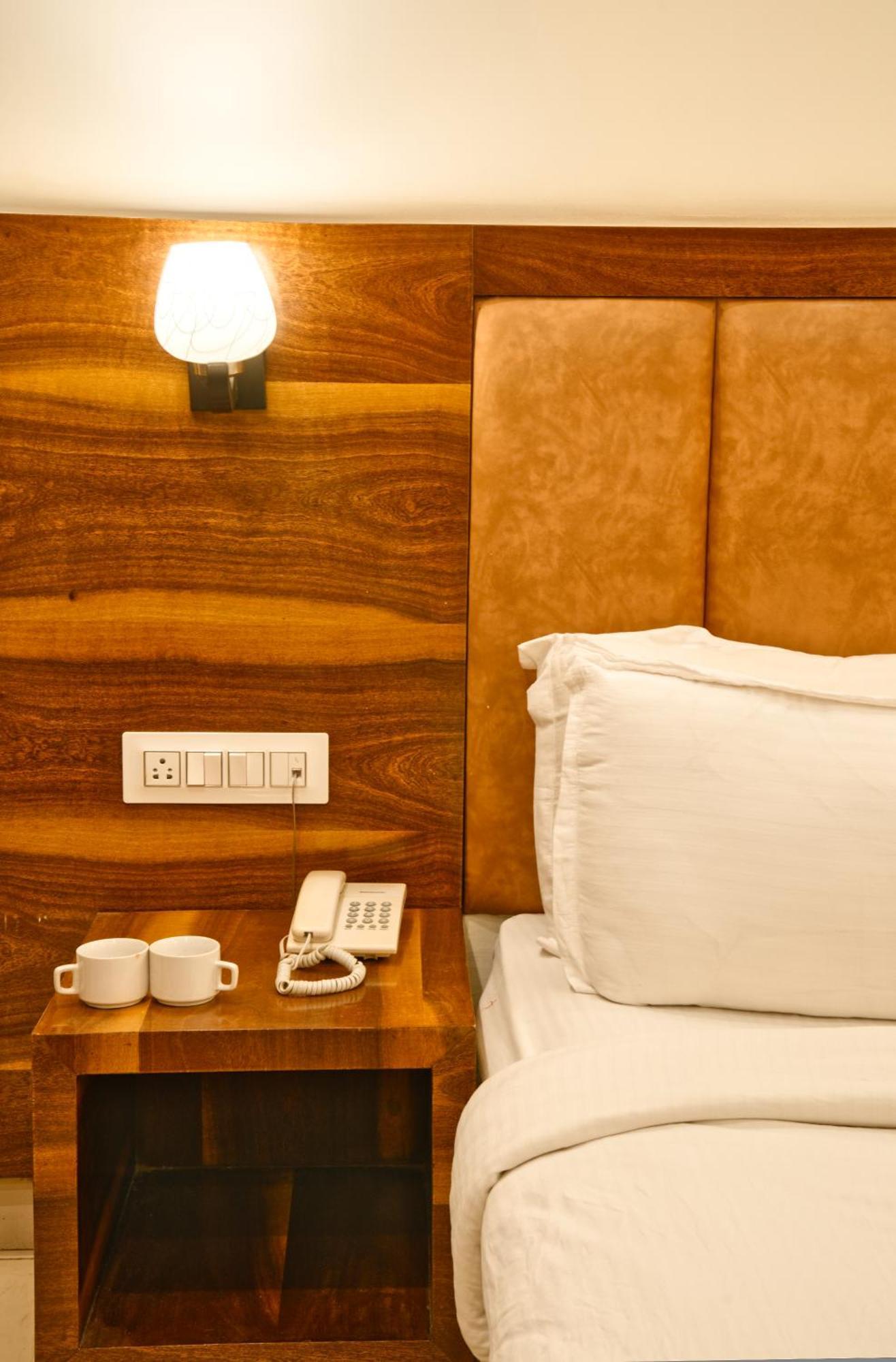 Height View Residency Hotel Dehradun Ngoại thất bức ảnh