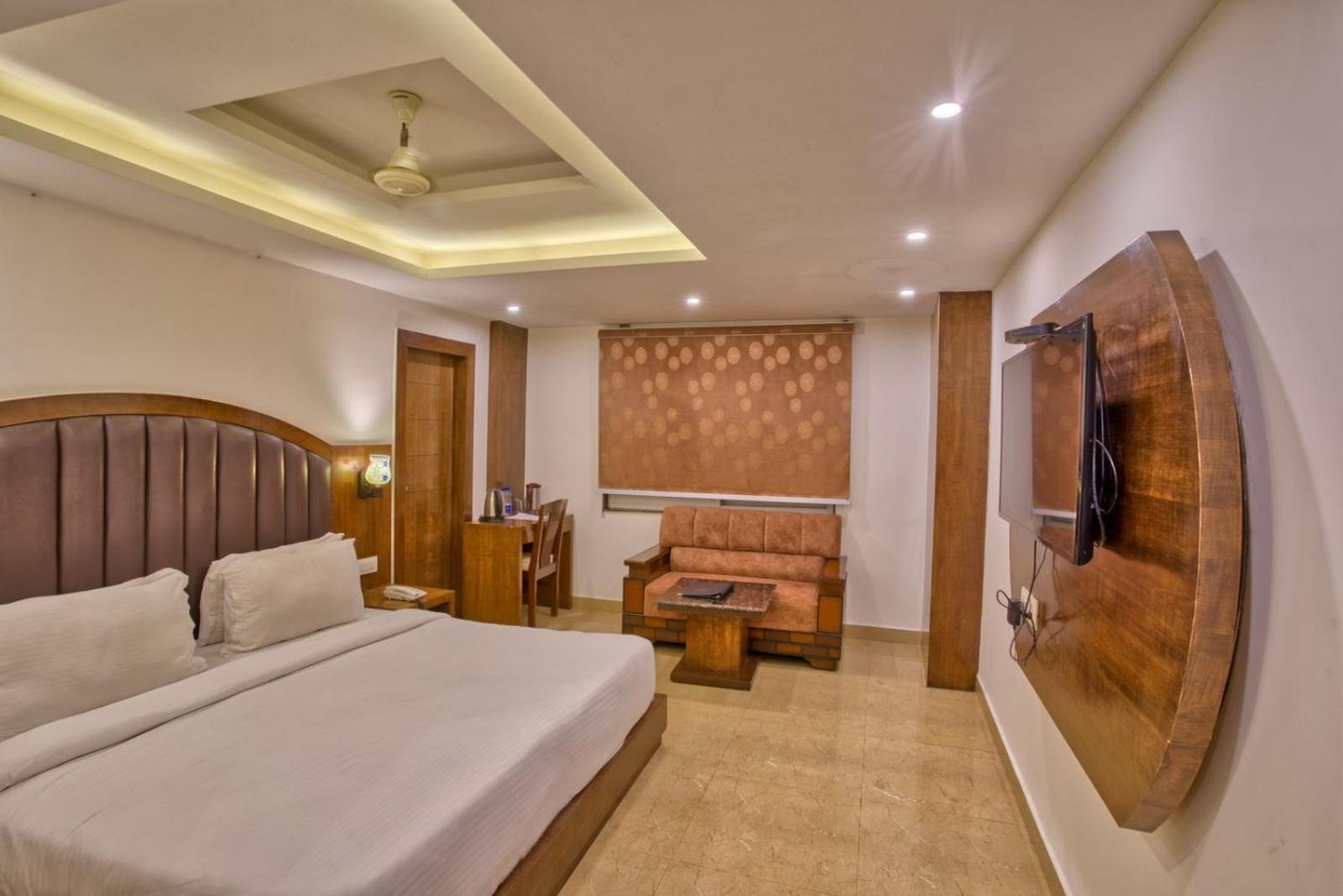 Height View Residency Hotel Dehradun Ngoại thất bức ảnh