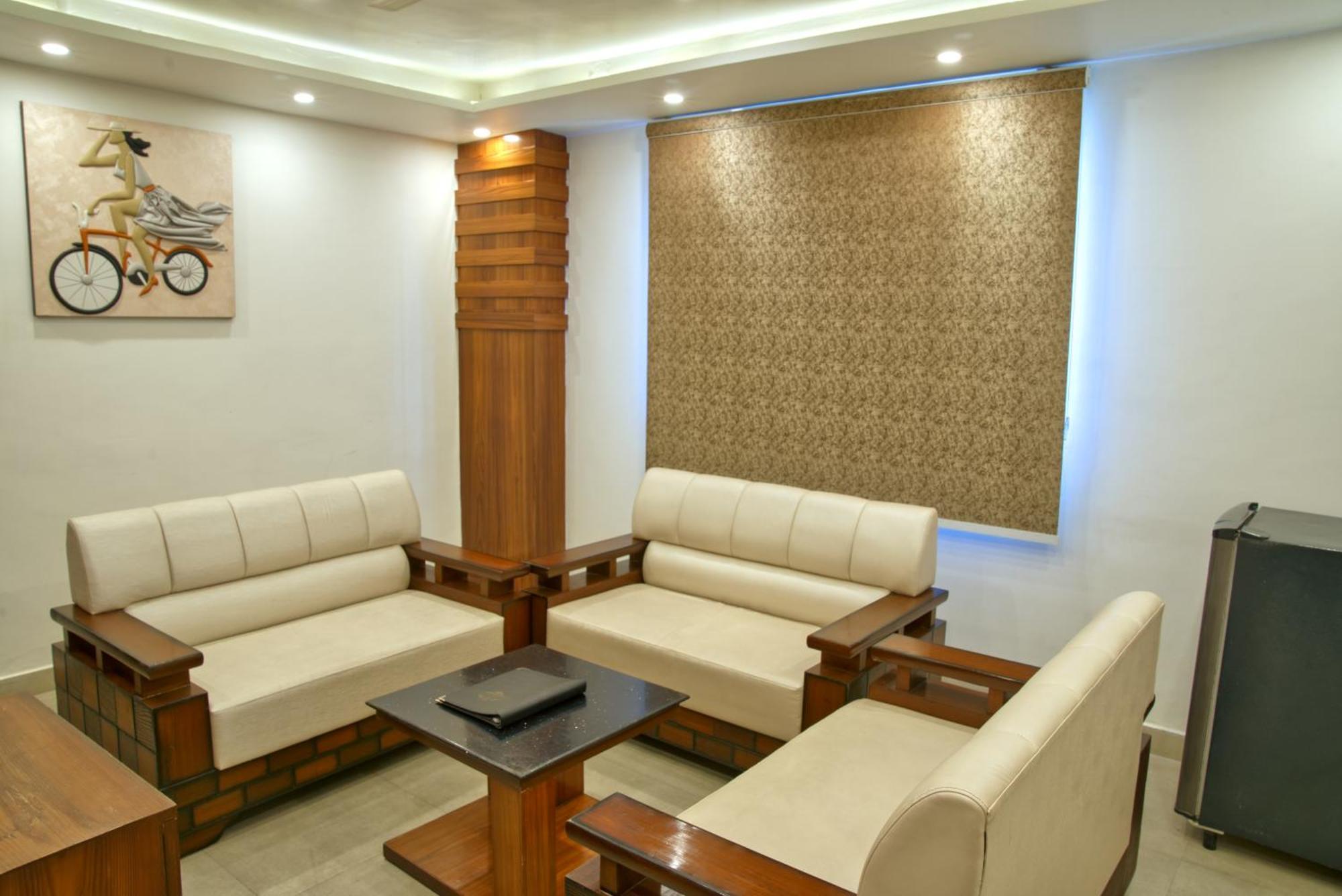Height View Residency Hotel Dehradun Ngoại thất bức ảnh