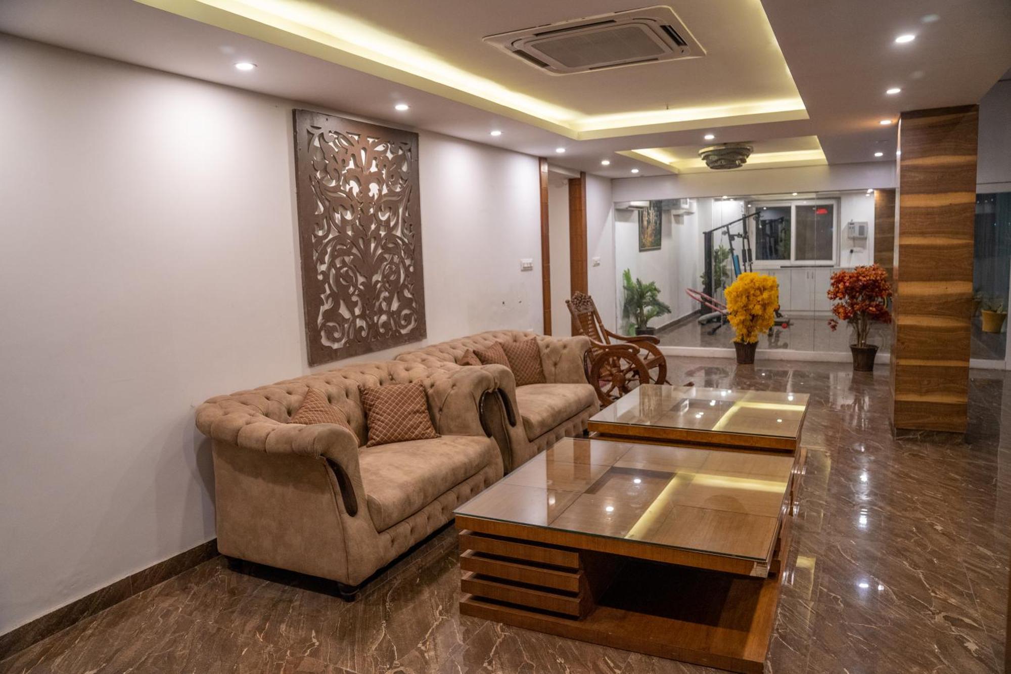 Height View Residency Hotel Dehradun Ngoại thất bức ảnh